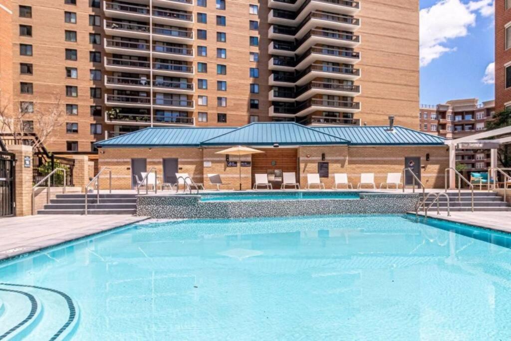 Fantastic 1 Bedroom Condo At Ballston With Gym 阿林顿 外观 照片