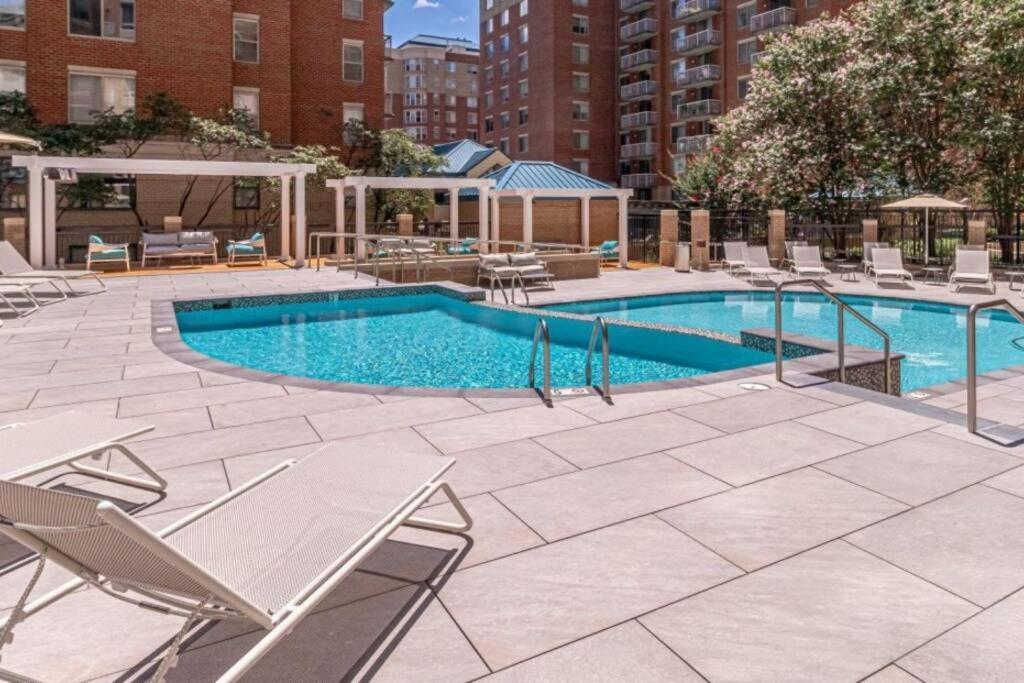 Fantastic 1 Bedroom Condo At Ballston With Gym 阿林顿 外观 照片