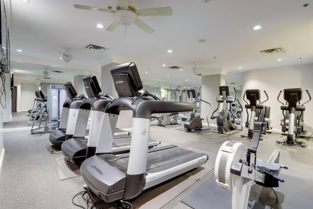 Fantastic 1 Bedroom Condo At Ballston With Gym 阿林顿 外观 照片